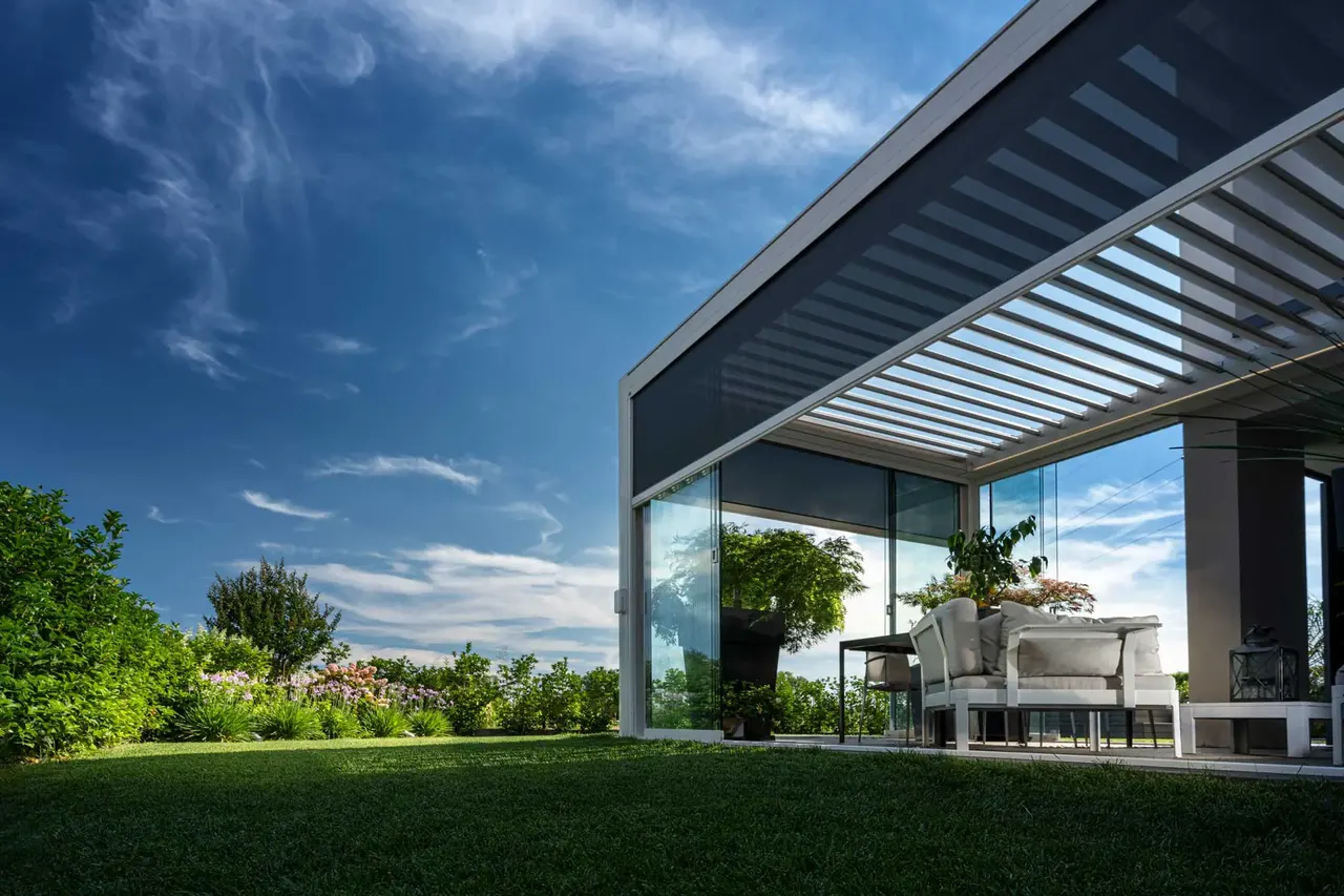 Bioclimatic Pergola